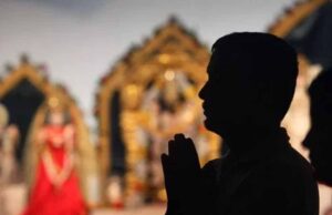 हनुमान चालीसा पढ़ते वक्त एकाग्रता सहित 10 नियमों का करें पालन