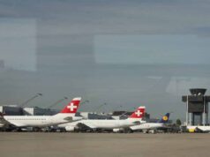 पायलट की सूझबूझ से बची 228 यात्रियों की जान, इमरजेंसी स्लाइड्स से सुरक्षित निकाले गए सभी यात्री