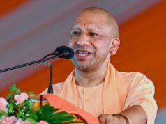 ‘हिंदू त्योहारों पर कर्फ्यू, ममता सड़कों पर नमाज पढ़वाती हैं’, CM योगी ने किया ममता पर तीखा हमला