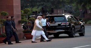 खर्च घटाने की पहल: प्रधानमंत्री मोदी ने छोटा किया काफिला, सुरक्षा व्यवस्था में भी बदलाव के निर्देश