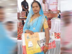 रायपुर में सुशासन तिहार के तहत मिला उज्ज्वला गैस कनेक्शन, लकड़ी के चूल्हे का युग हुआ समाप्त