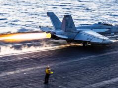 F/A-18 सुपर हॉर्नेट से अमेरिका का पहला हमला, ब्लॉकेड में 3 ईरानी जहाज रोके गए