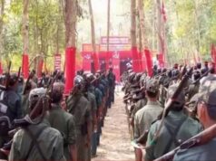 सुरक्षा बलों की बड़ी सफलता: केंद्रीय समिति सदस्य नरहरि ने पत्नी संग छोड़ा माओवाद का रास्ता