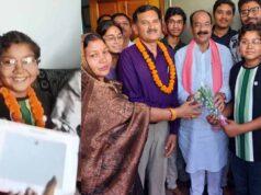 99% लाने वाली अंशुल को मिला खास सम्मान: डिप्टी सीएम के गिफ्ट से खुशी का ठिकाना नहीं