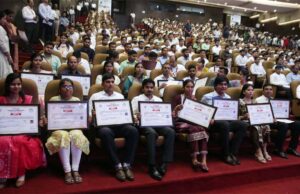लोक भवन में नियुक्ति पत्र वितरण: सीएम योगी के नेतृत्व में निष्पक्ष प्रक्रिया बनी भरोसे की पहचान