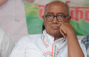 धर्म और आस्था पर Digvijaya Singh का बड़ा बयान, बोले- मैं सनातन परंपरा का पालन करता हूं