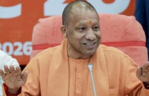 सभी जिलाधिकारियों को फील्ड में रहकर राहत कार्यों की निगरानी करने के निर्देश
