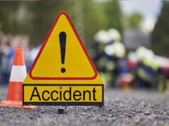 तेज रफ्तार कार ने अंबेडकरनगर में मचाई तबाही, 8 लोगों की मौत